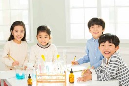 the influence（influence的形容词形式）